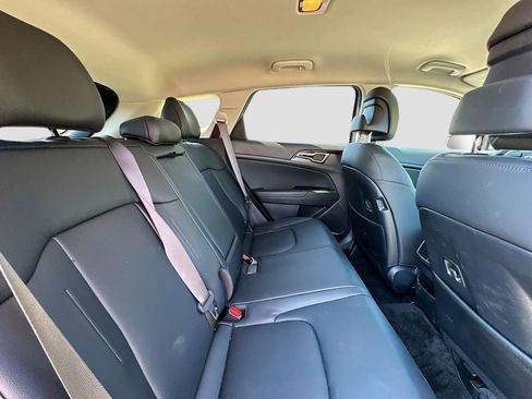 Certified 2023 Kia Sportage EX AWD/4WD image 33