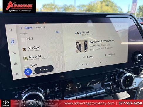 Used 2023 Toyota Highlander Limited image 32