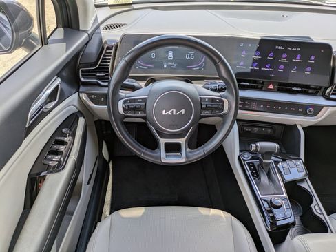 Certified 2024 Kia Sportage EX FWD image 13