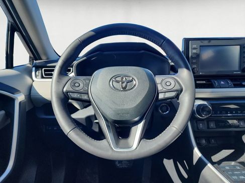 Certified 2022 Toyota RAV4 XLE Premium image 12