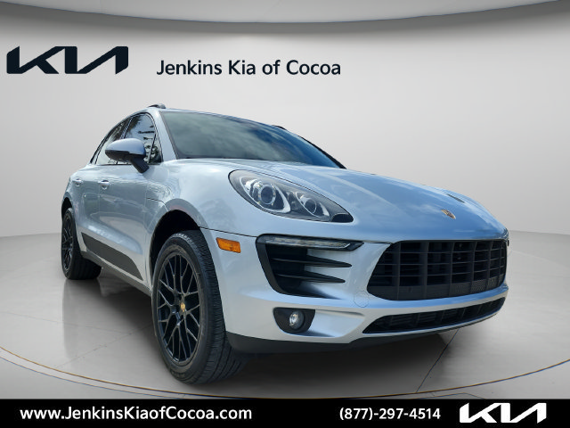 Used 2017 Porsche Macan AWD/4WD image 12