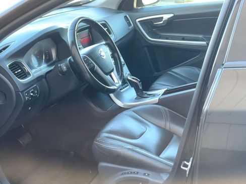 Used 2017 Volvo S60 T5 Dynamic w/ Vision Package image 11