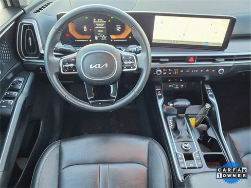 Used 2024 Kia Sorento S image 5