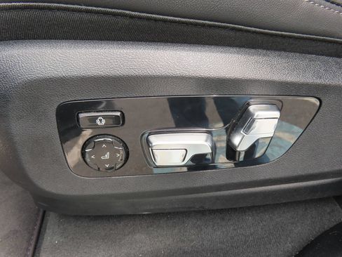 Used 2026 BMW X5 M60i AWD/4WD image 36