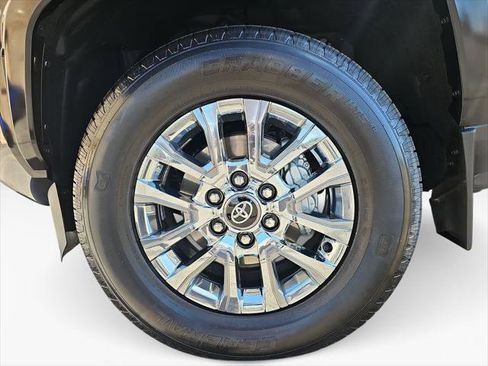 Certified 2025 Toyota Tacoma Limited AWD/4WD image 24