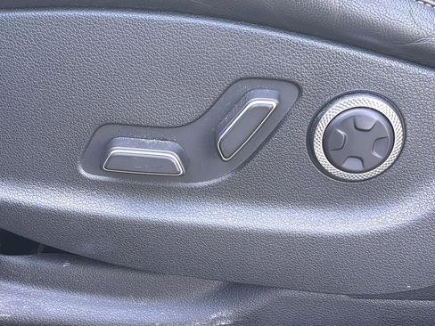 Used 2022 Genesis GV80 2.5T w/ Advanced Package 03 RWD image 20