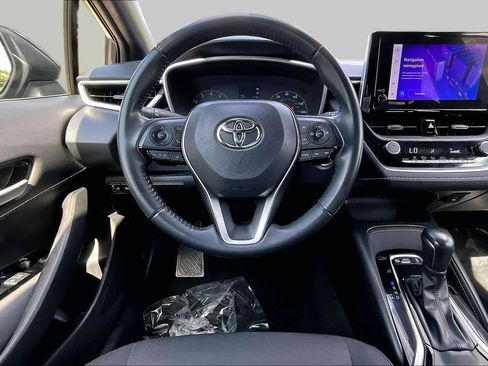 Used 2023 Toyota Corolla SE FWD image 6