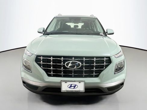 New 2026 Hyundai Venue SEL FWD image 2