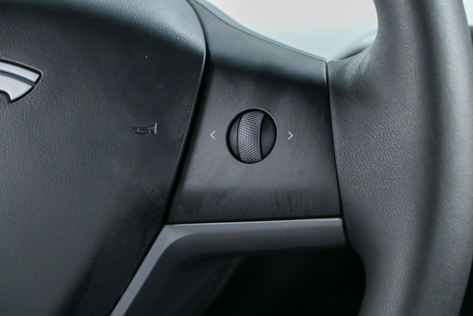 Used 2024 Tesla Model Y Long Range RWD image 14