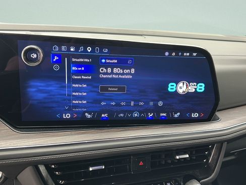 Used 2025 Chevrolet Tahoe LT AWD/4WD image 17