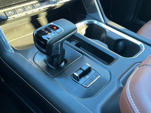 Used 2023 GMC Sierra 1500 Denali Ultimate image 44