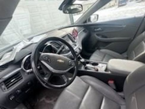 Used 2019 Chevrolet Impala LT image 3