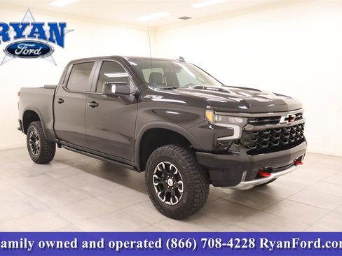 Used 2024 Chevrolet Silverado 1500 ZR2 image 7