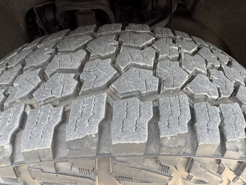 Used 2021 Chevrolet Silverado 3500 High Country w/ Z71 Off-Road Package image 39