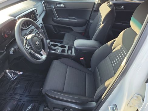 Used 2021 Kia Sportage LX w/ LX AWD Popular Package image 16