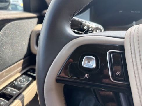 Used 2023 Lincoln Aviator AWD image 25
