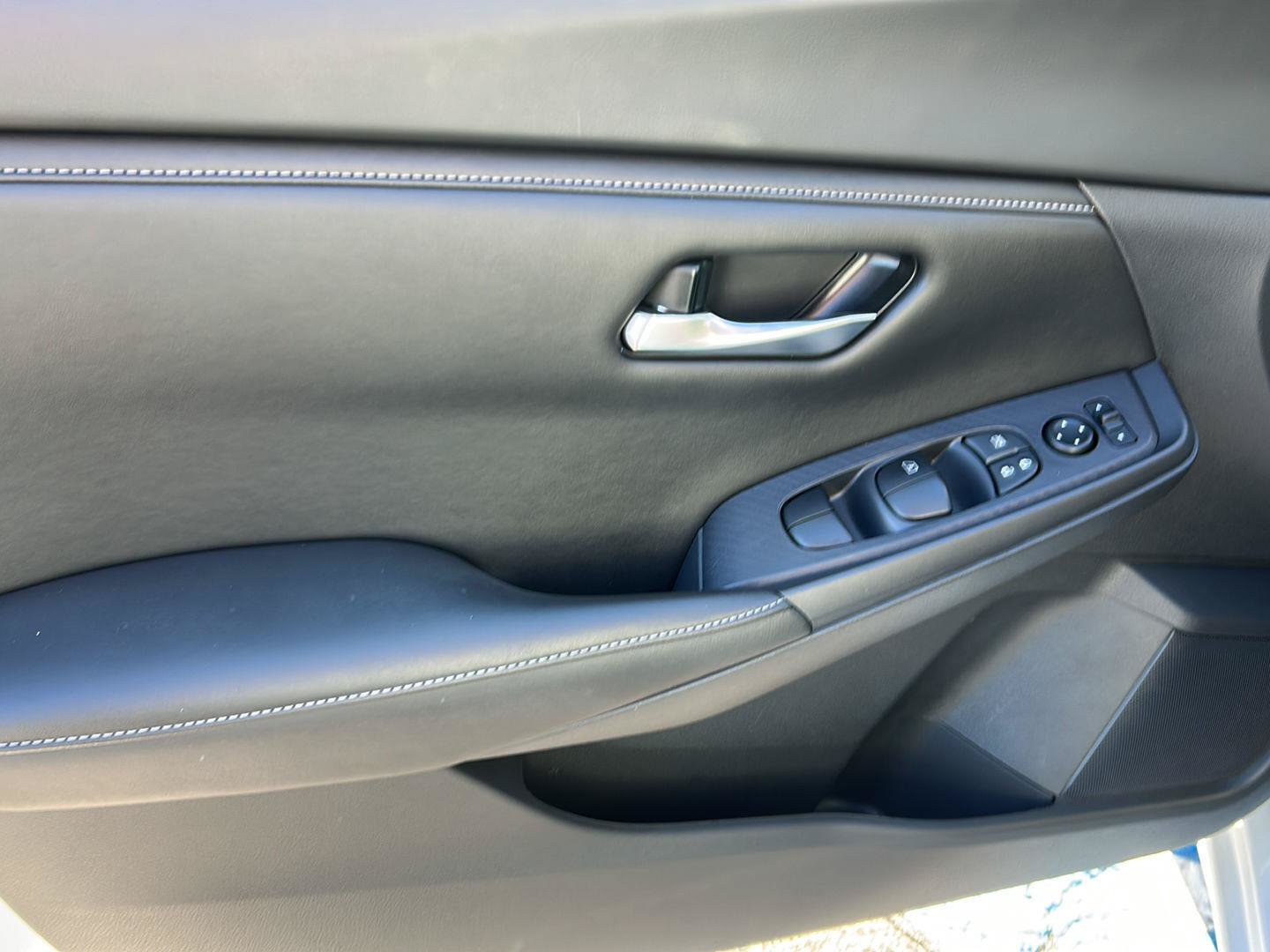Used 2024 Nissan Sentra SV w/ All-Weather Package FWD image 13
