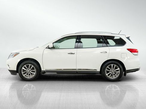 Used 2014 Nissan Pathfinder SL w/ SL Premium Package AWD/4WD image 2