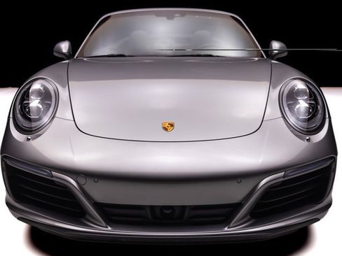 Used 2017 Porsche 911 Carrera RWD image 32