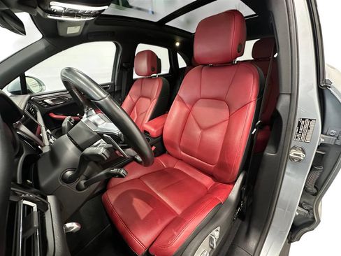 Used 2019 Porsche Macan AWD/4WD image 11
