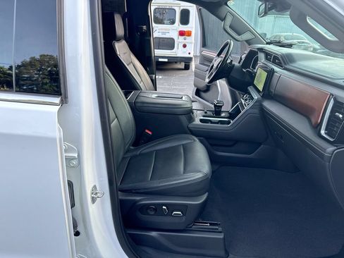 Used 2022 GMC Sierra 1500 Denali AWD/4WD image 32