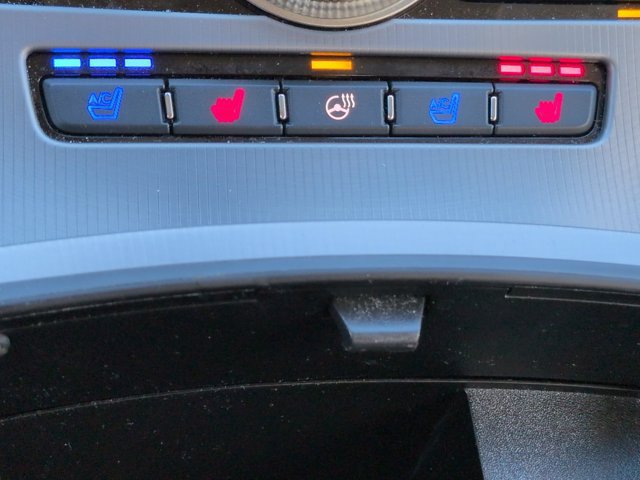 Used 2019 Lincoln MKZ Reserve w/ Luxury Package FWD image 23