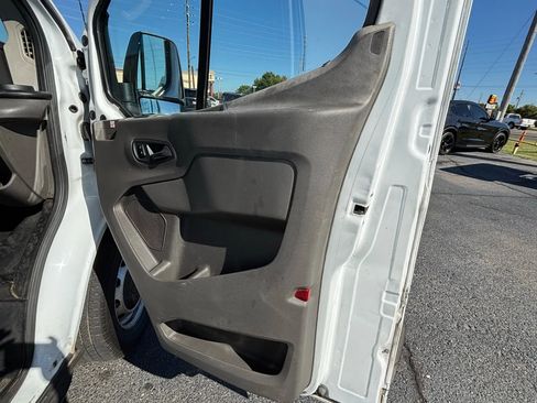 Used 2020 Ford Transit 150 Low Roof RWD image 21