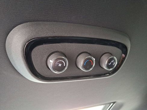 Certified 2024 Dodge Durango R/T image 12