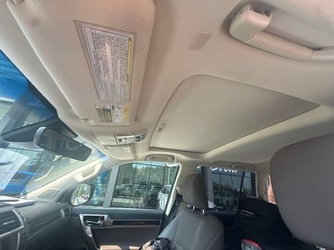 Used 2020 Lexus GX 460 AWD/4WD image 11