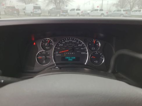 Used 2023 Chevrolet Express 3500 LS image 26