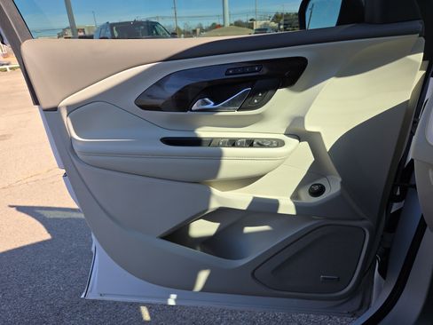 Used 2020 GMC Terrain Denali w/ Denali Premium Package image 18