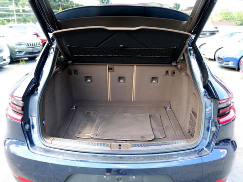 Used 2017 Porsche Macan S image 28