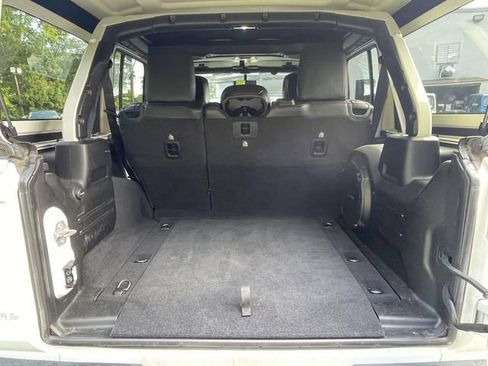 Used 2019 Jeep Wrangler Unlimited Rubicon AWD/4WD image 10