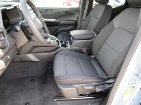 New 2026 Chevrolet Colorado W/T w/ WT Custom Package RWD image 16