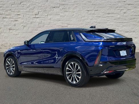 Used 2026 Cadillac Lyriq Sport AWD/4WD image 3