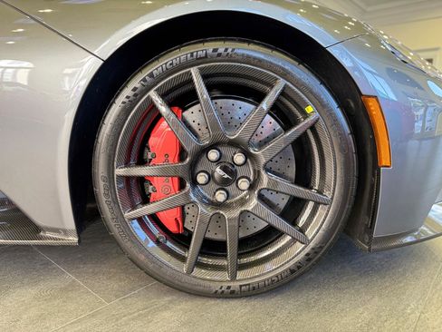 Used 2019 Ford GT Carbon Series image 36