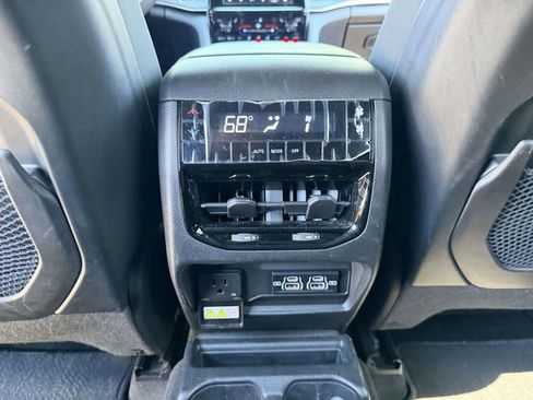 Used 2023 Jeep Grand Cherokee L Laredo AWD/4WD image 14