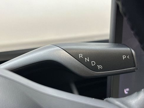 Used 2019 Tesla Model 3 Standard Range Plus image 17