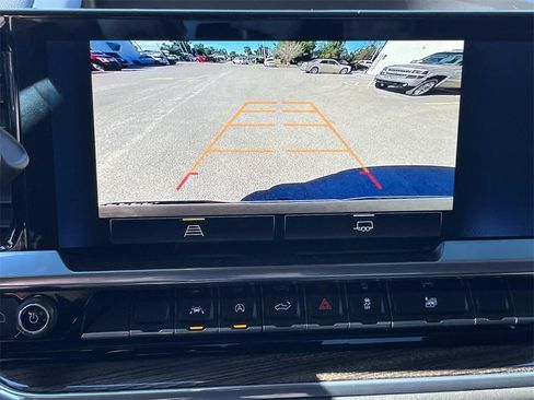 Used 2023 Chevrolet Silverado 1500 LT w/ Protection Package image 14