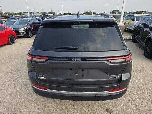 Used 2023 Jeep Grand Cherokee Limited w/ Luxury Tech Group II AWD/4WD image 13