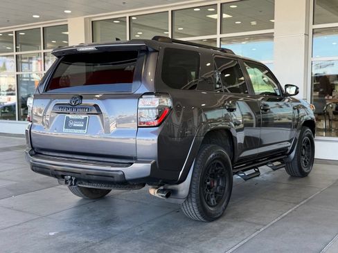 Certified 2021 Toyota 4Runner TRD Off-Road Premium w/ Moonroof Package AWD/4WD image 15