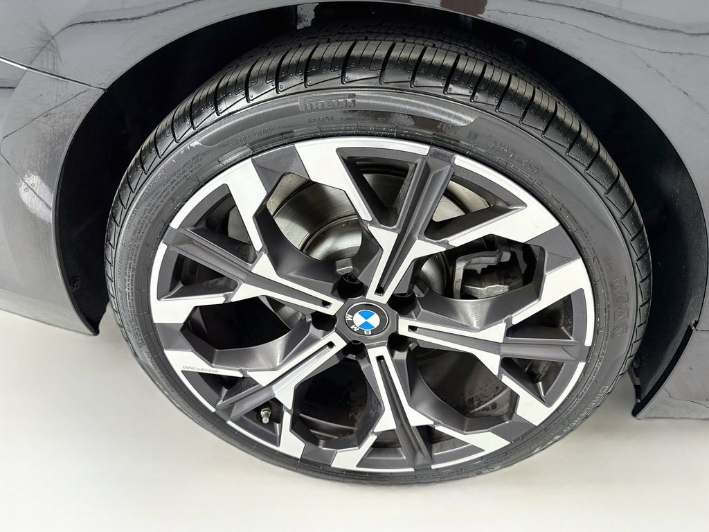 Certified 2026 BMW 330i Sedan w/ Premium Package RWD image 32