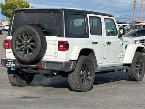 Used 2023 Jeep Wrangler Sahara image 4