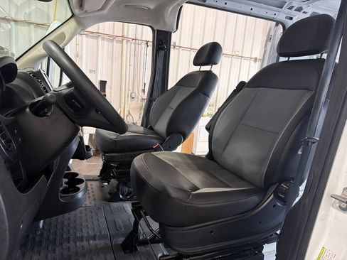 Used 2025 RAM ProMaster 3500 w/ Convenience Group FWD image 10
