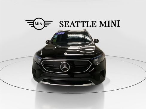 Used 2023 Mercedes-Benz EQB 350 4MATIC SUV image 4