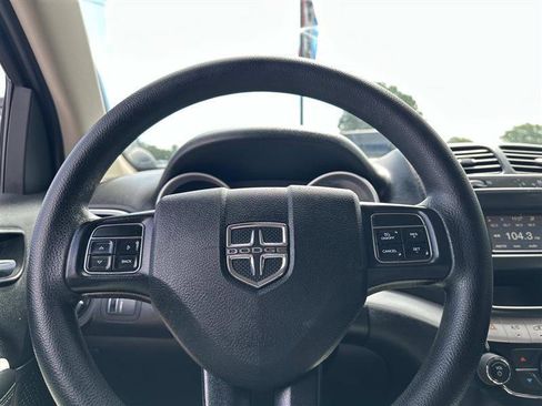 Used 2020 Dodge Journey SE FWD image 16