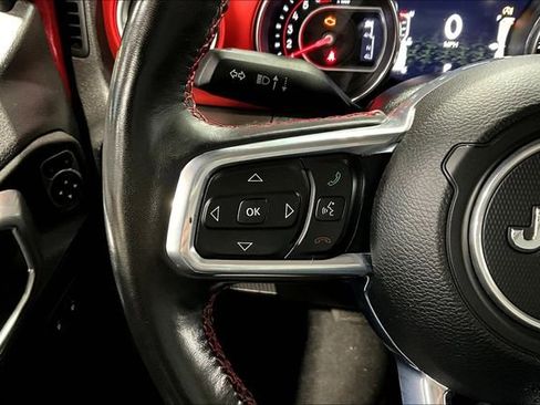 Used 2021 Jeep Wrangler Unlimited Rubicon AWD/4WD image 11