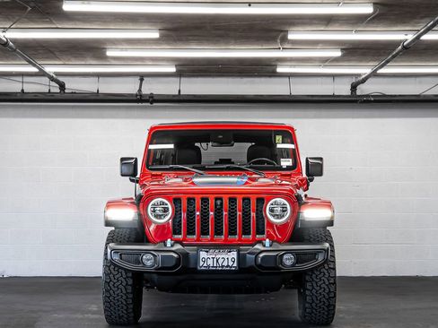 Used 2022 Jeep Wrangler Unlimited Rubicon 4xe w/ Cold Weather Group image 8