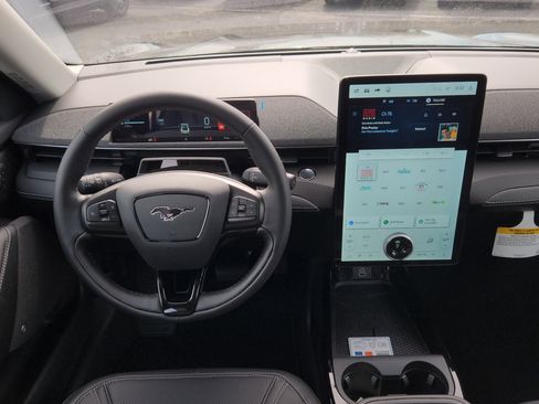 New 2026 Ford Mustang Mach-E Premium image 25