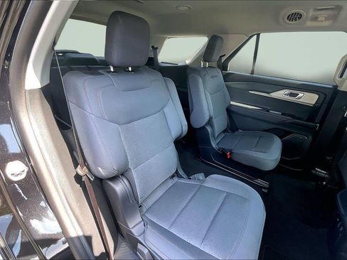 Used 2026 Ford Explorer Active AWD/4WD image 27
